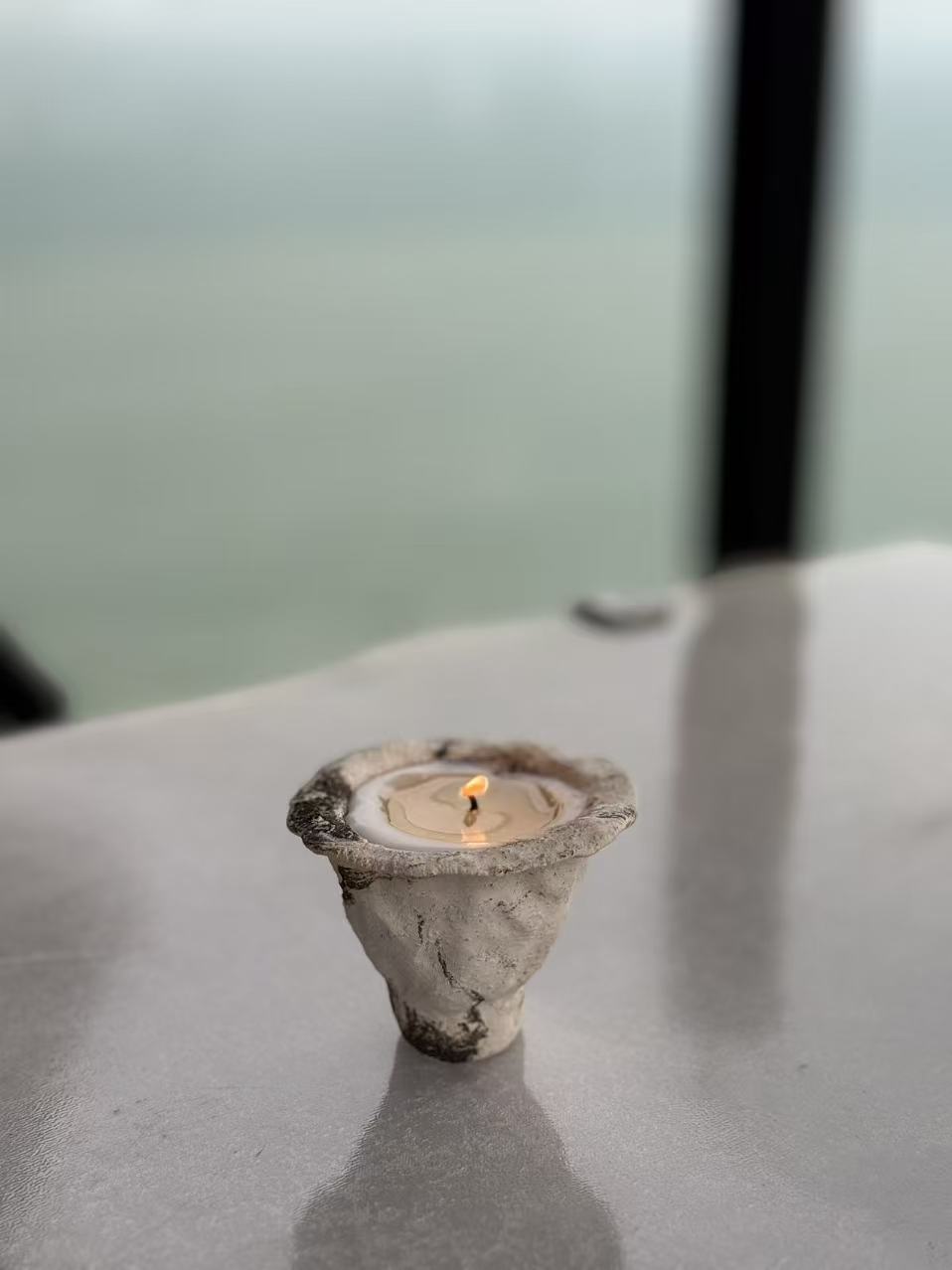 Tonka Sandalwood sandalwood scented candle by ONEKILN